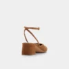 Chaussures à talons et lanières Elianie, talon bloc