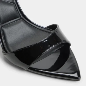 Leandra Sandale à talons et lanières, talon aiguille