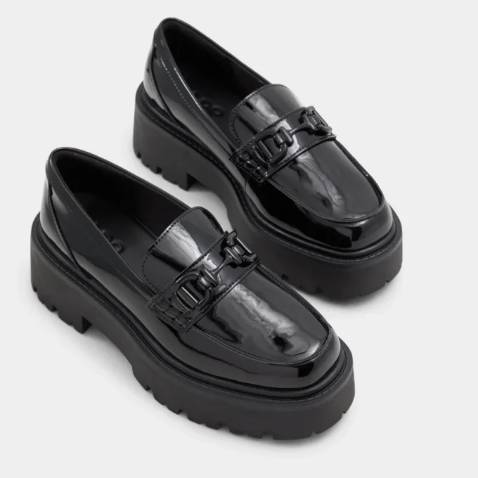 Mocassins Oneameth, semelle crantée
