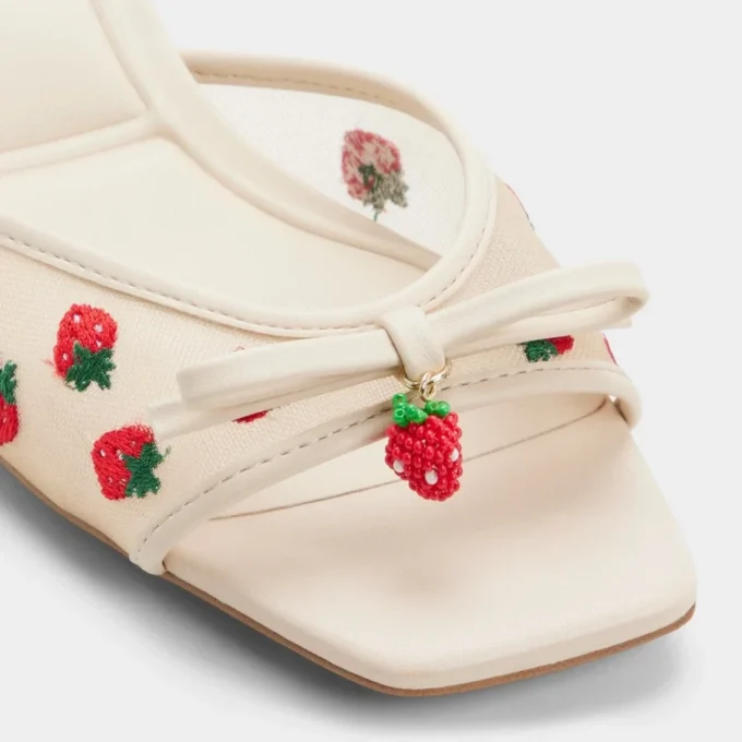 Mules à talons Begoniaa, talon bobine