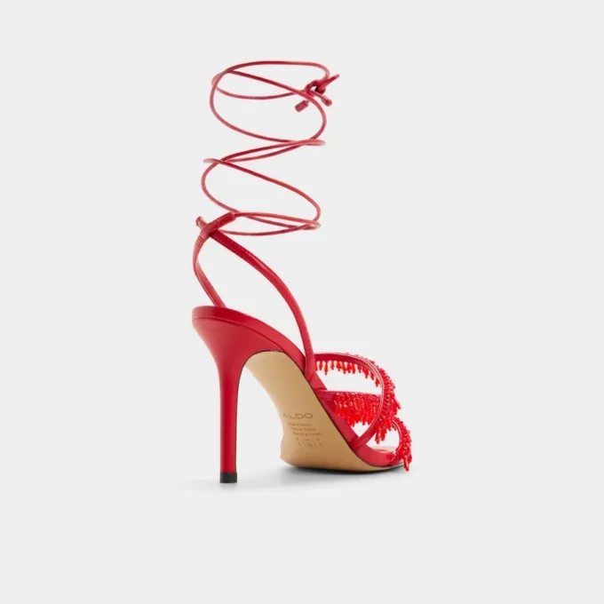 Sandale à talons et lanières flamboyante, talon aiguille Sandale à talons et lanières flamboyante, talon aiguille