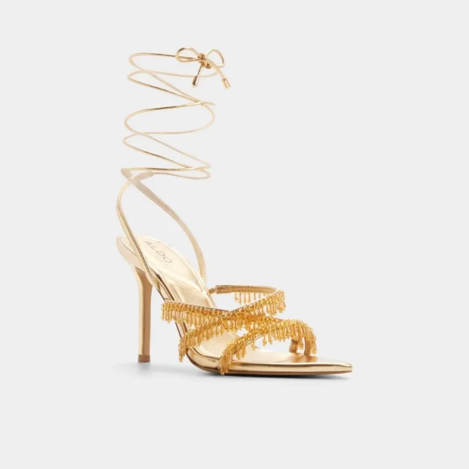 Sandale à talons et lanières flamboyante, talon aiguille Sandale à talons et lanières flamboyante, talon aiguille