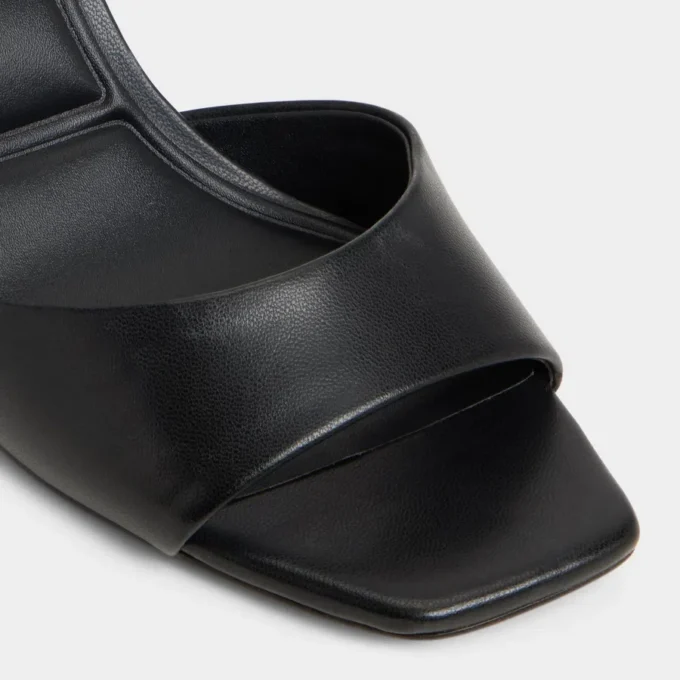 Sandales à talons Andya Slingback, talon aiguille